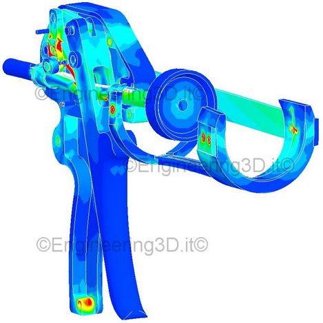 Analisi Strutturale FEM di uno Strumento Medicale